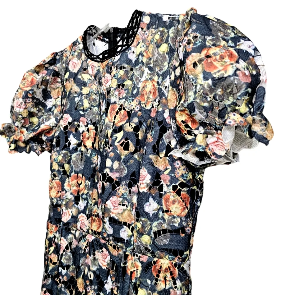 Nwot Boohoo Crochet  Cutout Floral Lace Puff Sleeve Dress - Picture 9 of 17